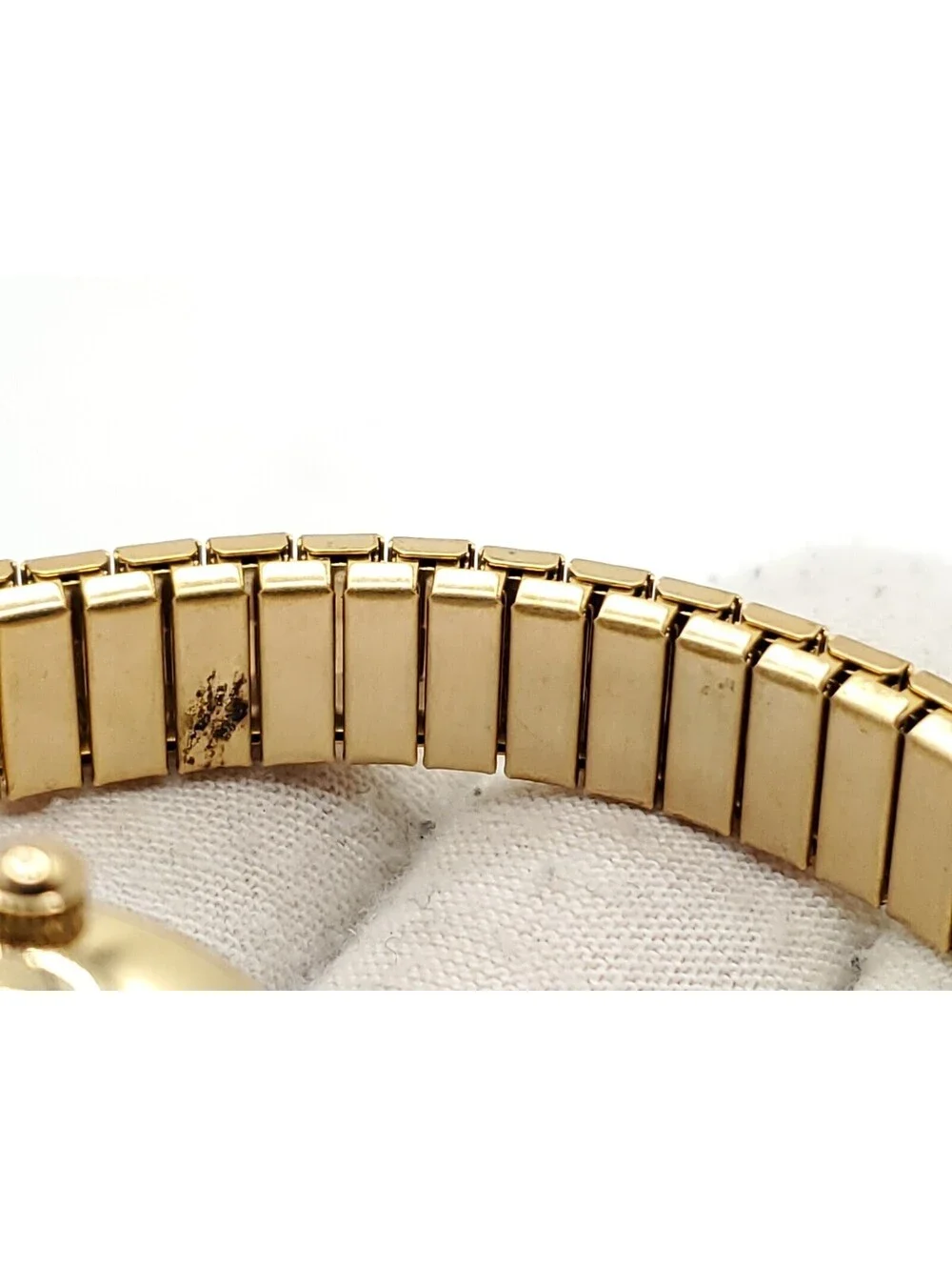 Peck & Peck Quartz Watch Womens New Battery Gold Tone White MOP Round Dial 24mm